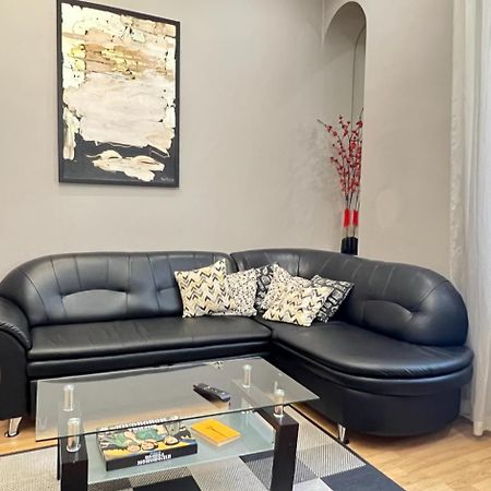 Apartment Lesya Kurbasa Lviv Ngoại thất bức ảnh