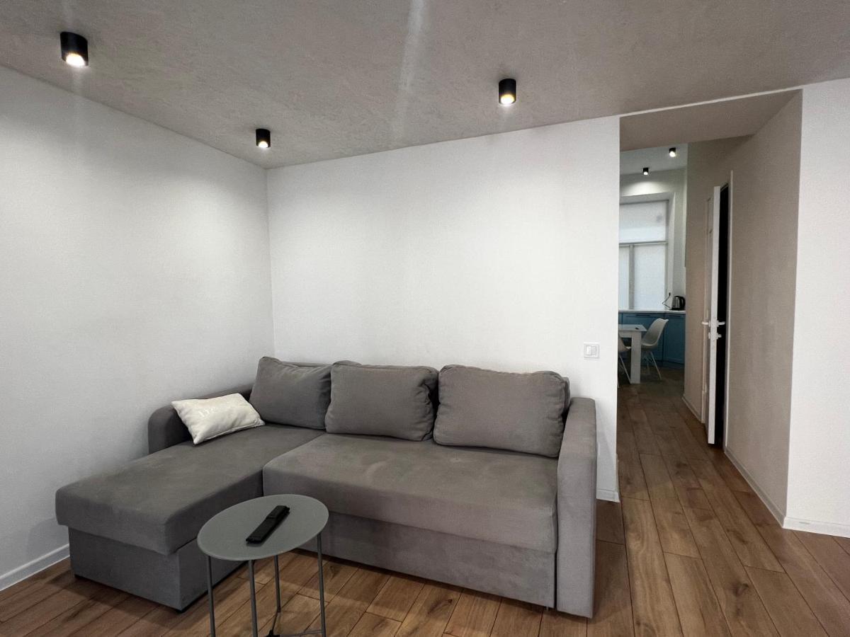 Apartment Lesya Kurbasa Lviv Ngoại thất bức ảnh