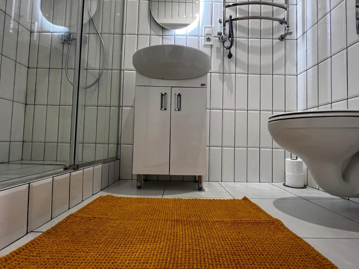 Apartment Lesya Kurbasa Lviv Ngoại thất bức ảnh