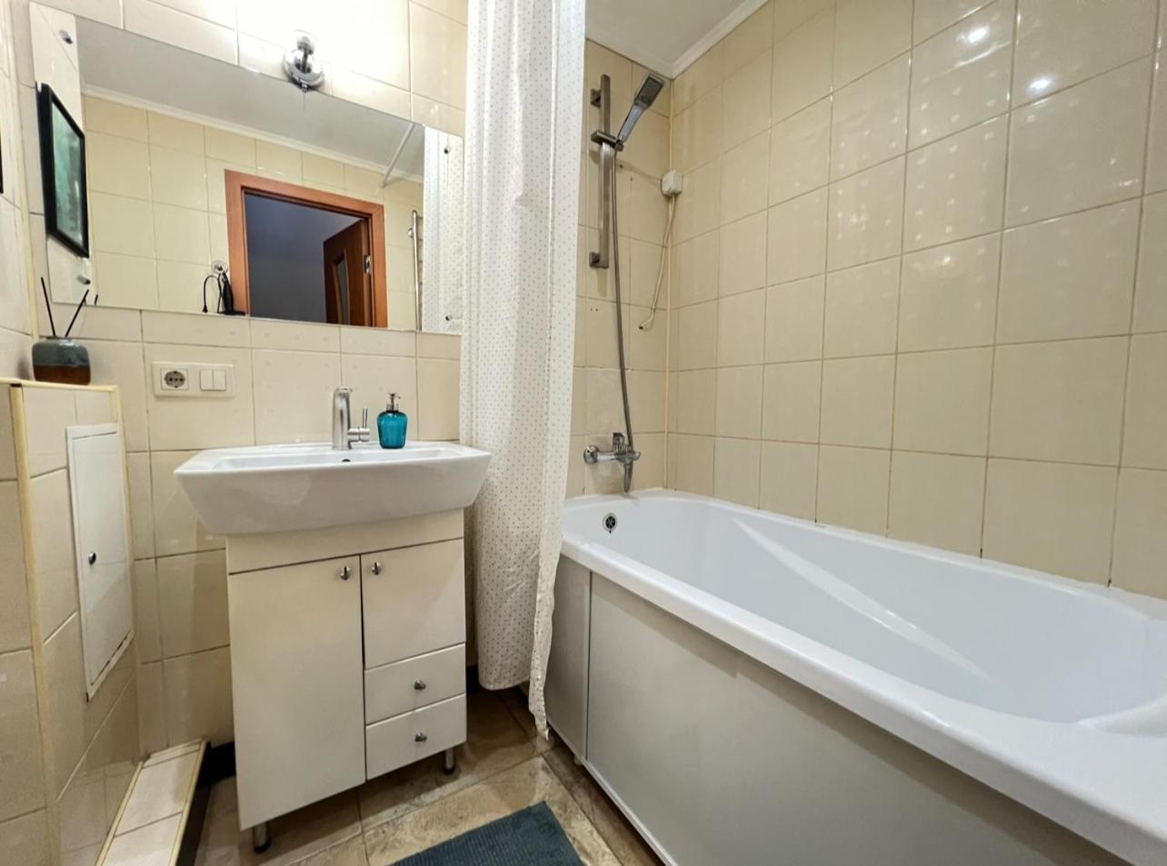 Apartment Lesya Kurbasa Lviv Ngoại thất bức ảnh